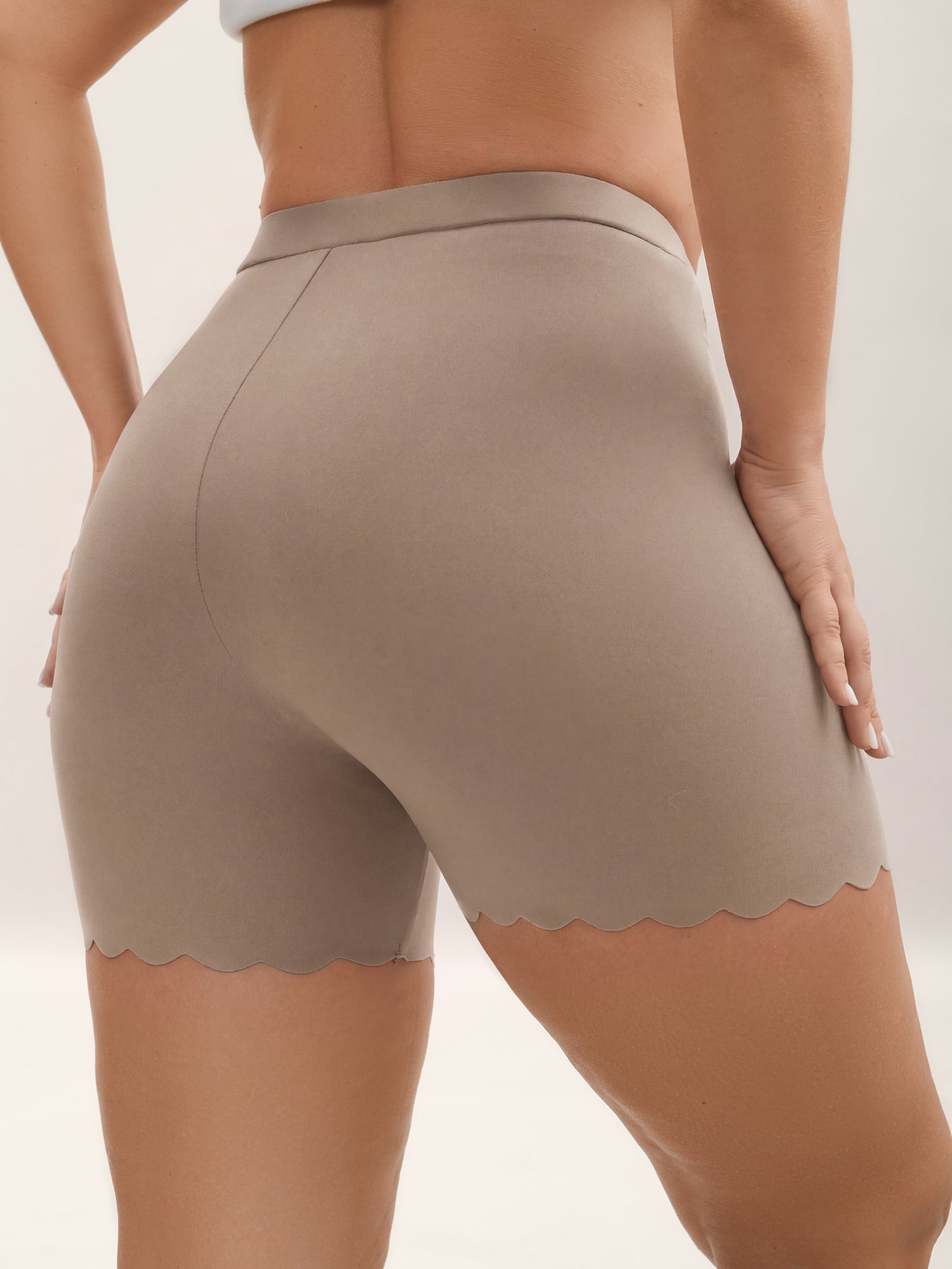 Scalloped Trim Stretchy Skinny-Fit Leggings